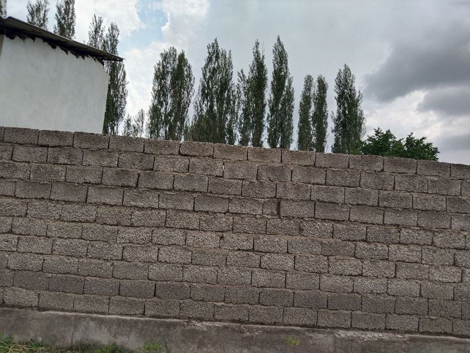 Ер сотилади. Yer sotiladi.