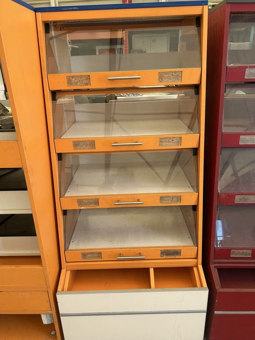 Стелаж за хляб  и закуски69/82–165см