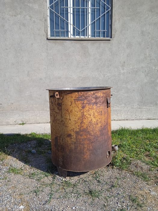 Банан каропкасы бар.