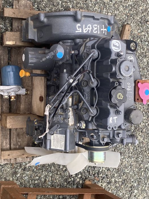 Motor perkins in 3 nou nefolosit