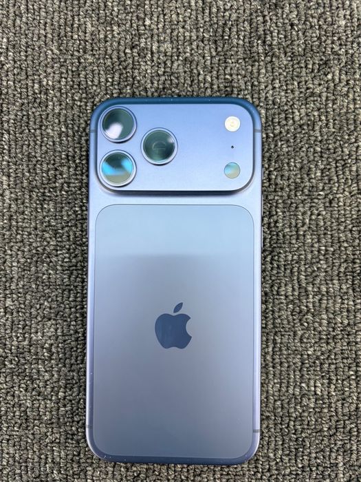 Iphone 17 pro max сатылады!!!