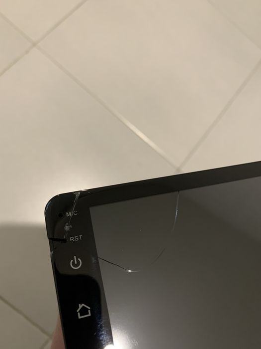 Андроид мултимедия 9 инча с проблем