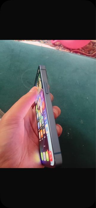 Продам Айфон мини 13 128г