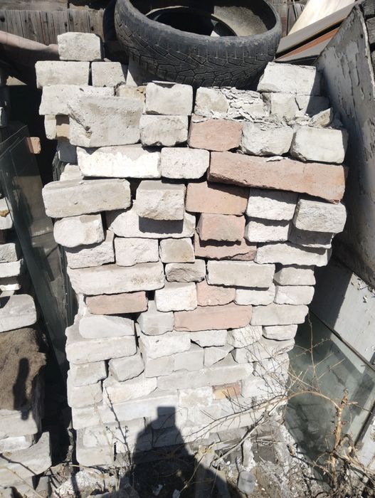 Продам кирпичи силикатный б/у