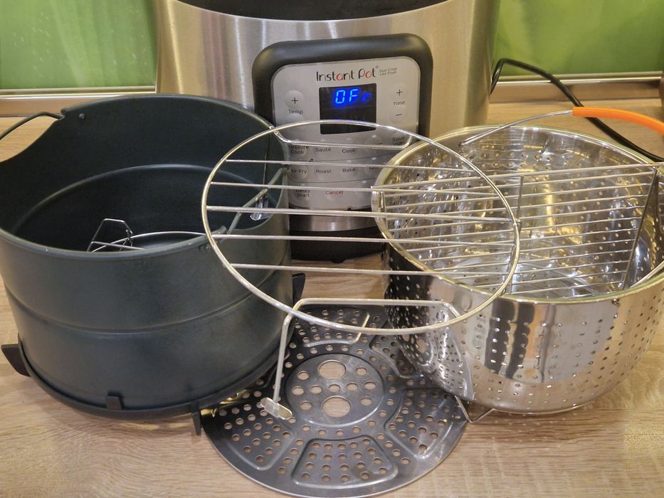 Мултикукър и Еър Фрайър Instant Pot Duo Crisp + Air Fryer, 8L (В гаранция до 20.11.2028)