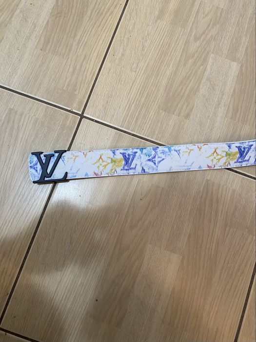 curea LV 105 cm noua