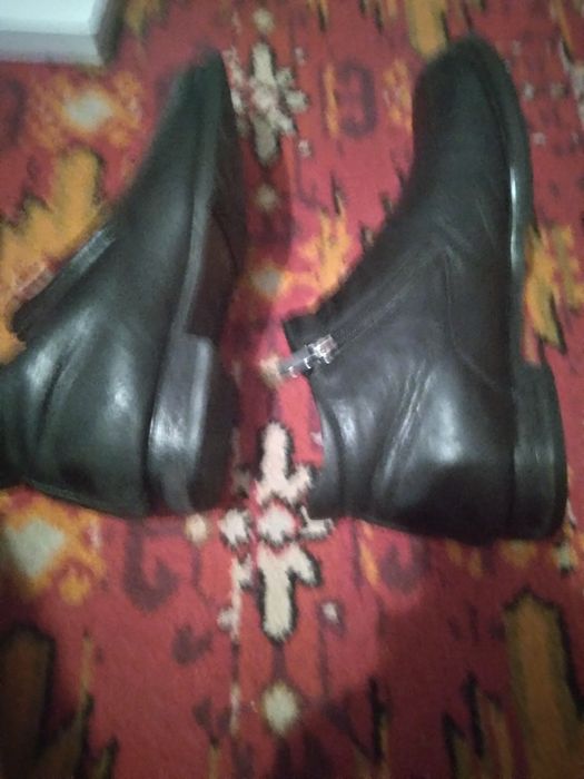 Продам мужские зимние ботинки