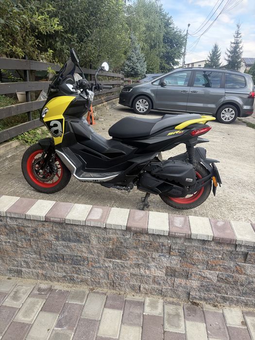 Aprilia SR GT 125 sport