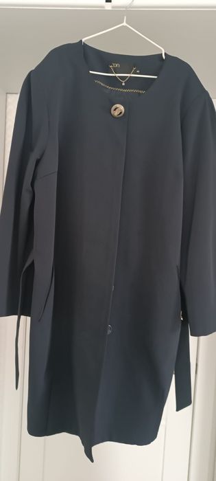 Продам женский плащ