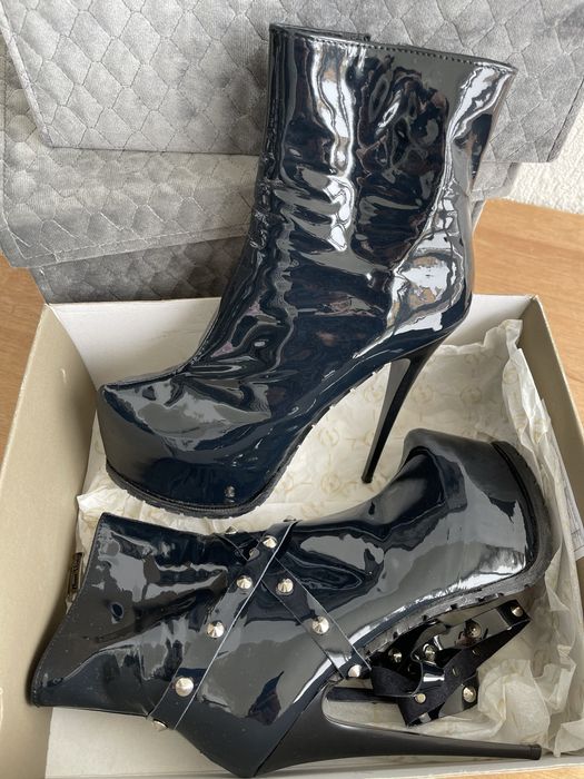 Дамски боти Dani Shoes