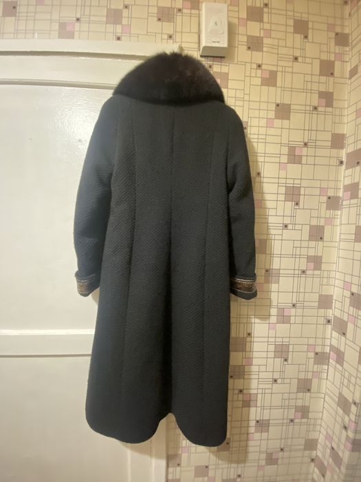 Продам пальто женское