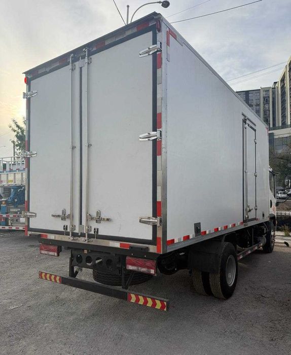 Автофургон рефрижератор FAW Tiger V (22 м³,  -5⁰C), VUM1110