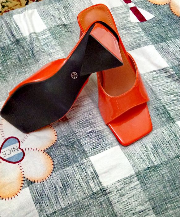 Летняя обувь женская