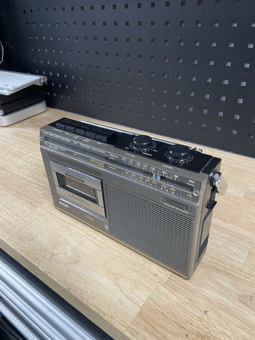 Philips d7010 radio casetofon boombox servisat
