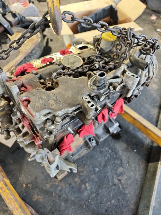 Двигател 1.6  16 v  Рено Сценик