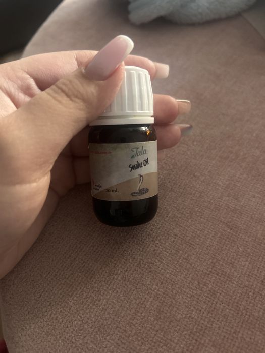 Змийско олио за коса