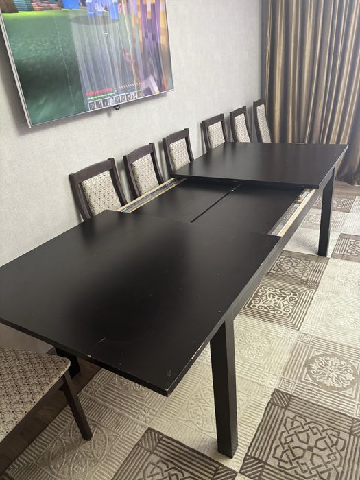 Продается Стол В хорошем качестве