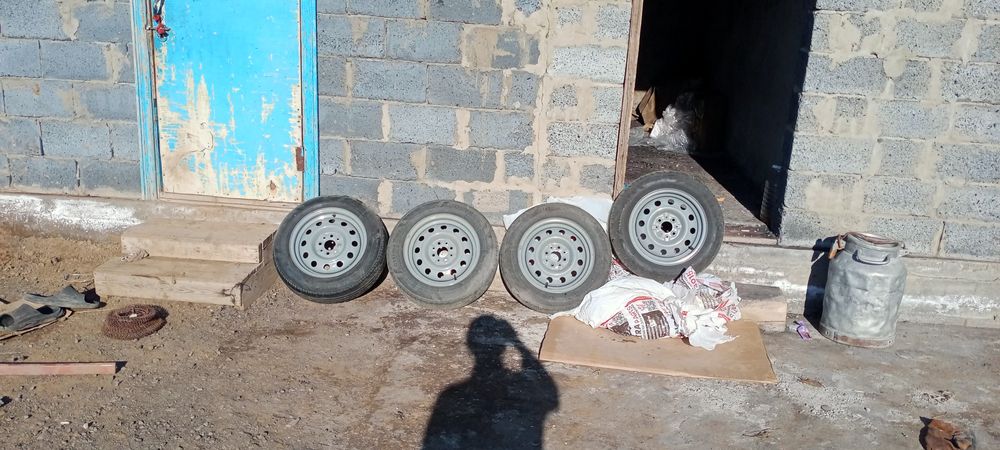 Продам шины с дисками