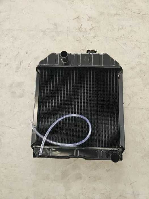 Radiator Ford seria 3000/4000/5000