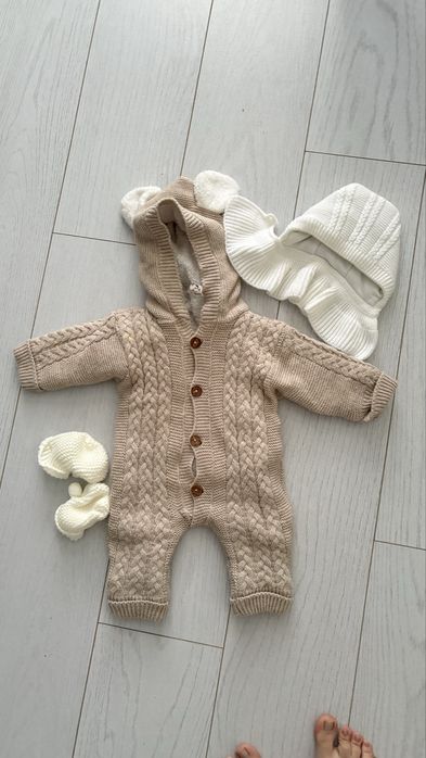 Продам детские вещи и игрушки.