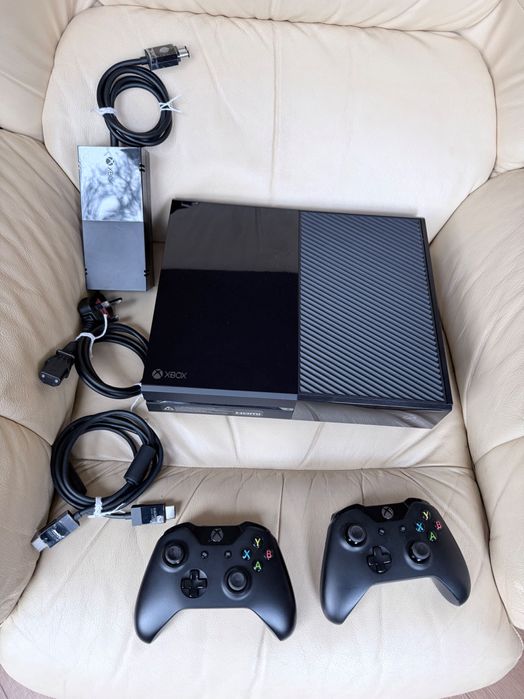 Xbox One Boxed с кутия