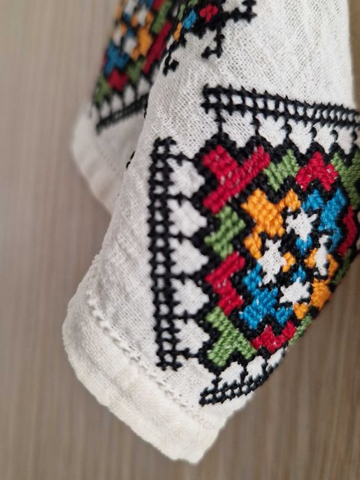 ie olteneasca veche, traditionala, cusuta manual, Gorj anii ‘50