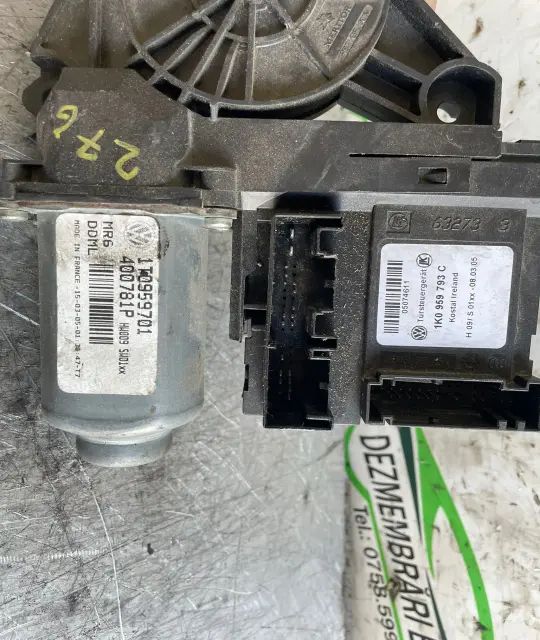 Motoras macara geam fata stanga 400781P Volkswagen VW Caddy 2006