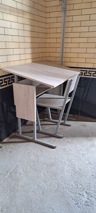 Парта со стульев
