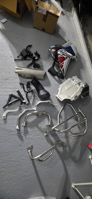 Piese africa twin carena scut motor protectie toba