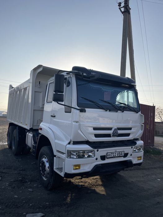 HOWO Sinotruk sotiladi