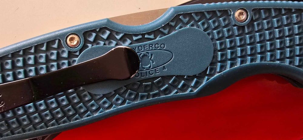 Spyderco Police 4 Blue FRN K 390