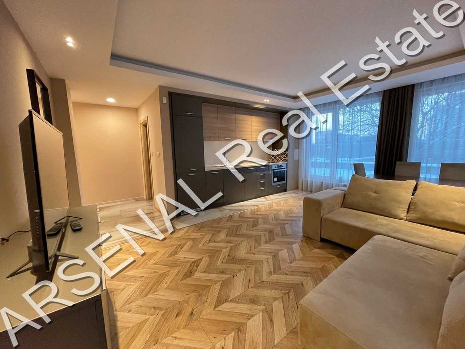 Дава се под наем Четиристаен апартамент в София, Лозенец - 150 кв.м за 1500 € - Снимка #10