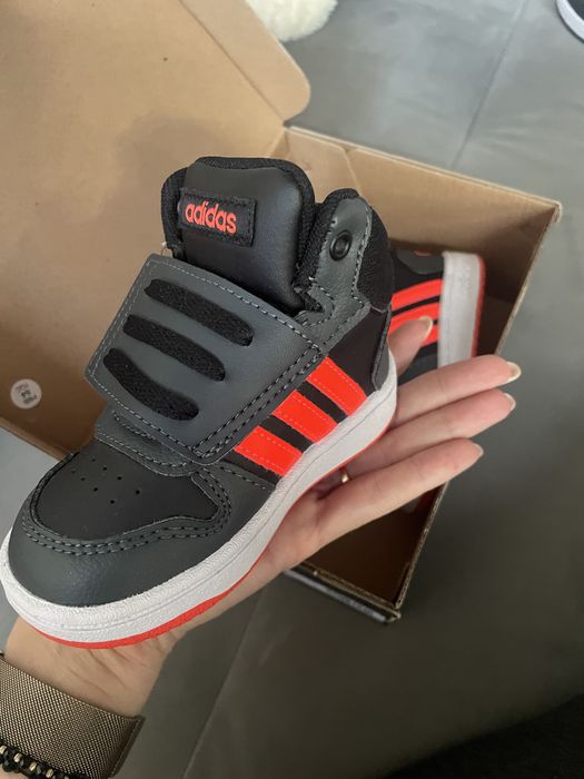 Adidasi adidas nr 21