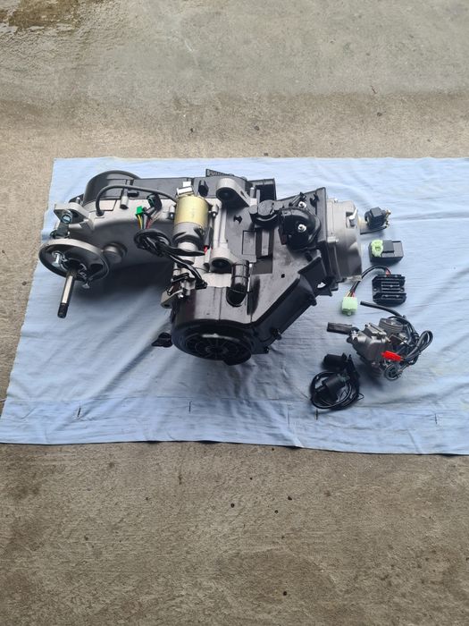 Motor complet 150cmc,6 kw,scuter