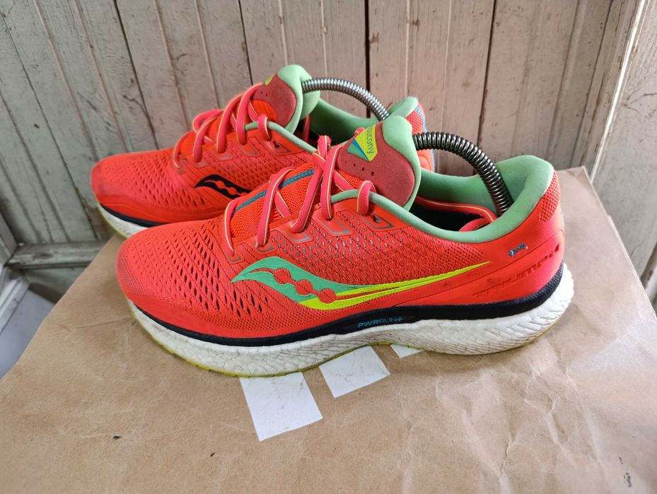 ''Saucony Triumph 18 ''оригинални мъжки маратонки 43 номер