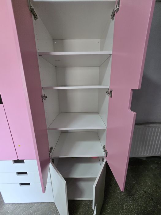 Vând dulapuri fetite Ikea