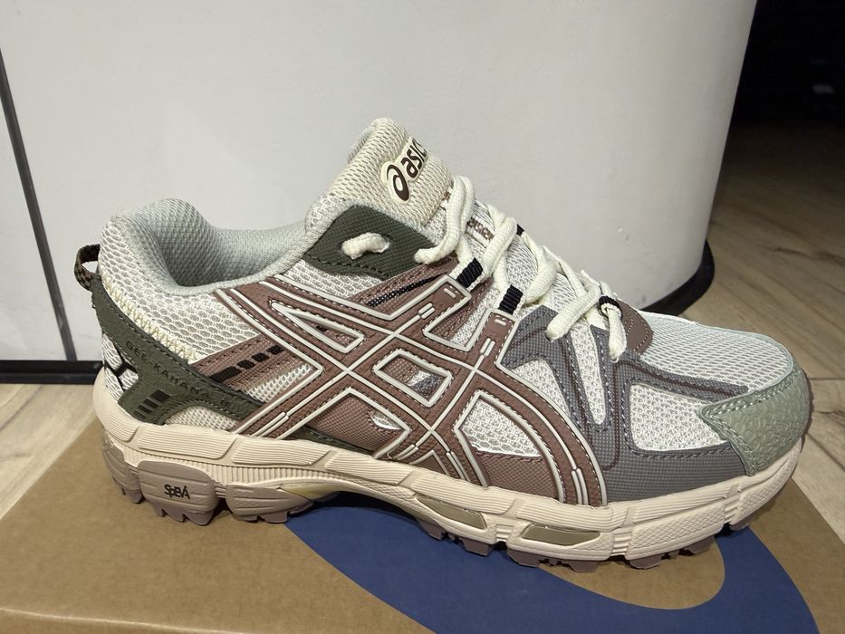 Продам кроссовки Asics gel kahana 8