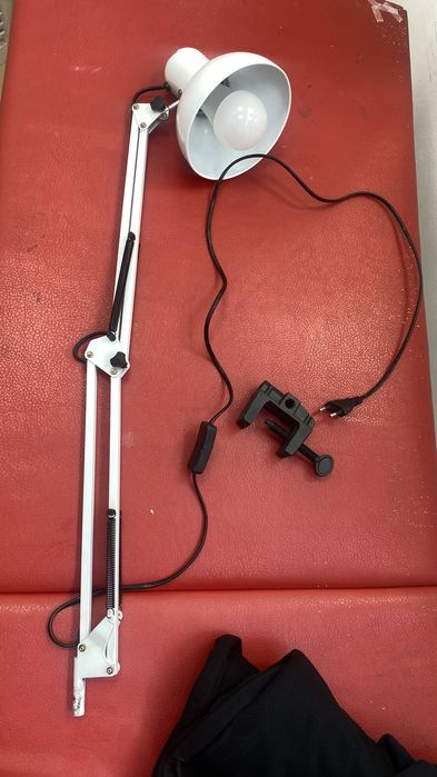 Продам лампу 3.000