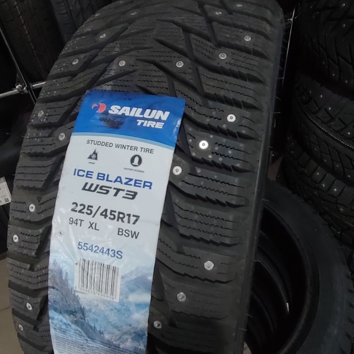 225/45 R17 Sailun Новые Шипованные
