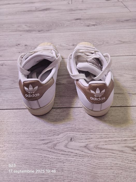 Adidas Superstar Gold mărime 36 cu 2/3