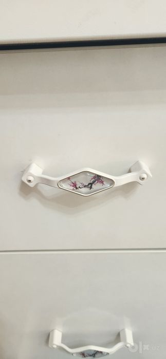 Продам комод для одежды