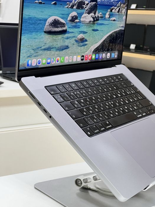 Apple M1 Max | 32гб озу и 1тб SSD