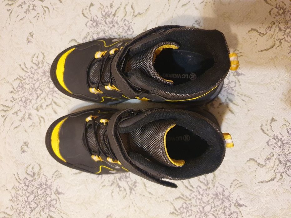 Демисезонные ботинки