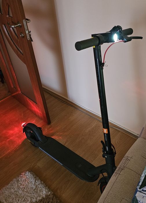 Trotineta Xiaomi Electric scooter pro 2. Garantie