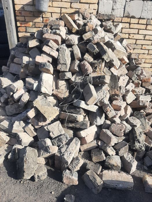 Продается кирпичи б/у