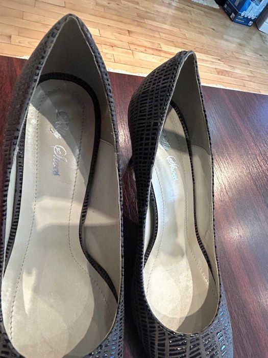 Vand pantofi stiletto piele naturala, noi