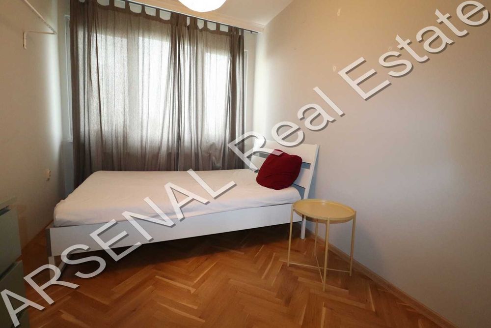 Дава се под наем Тристаен апартамент в София, Център - 110 кв.м за 687.99 € - Снимка #3