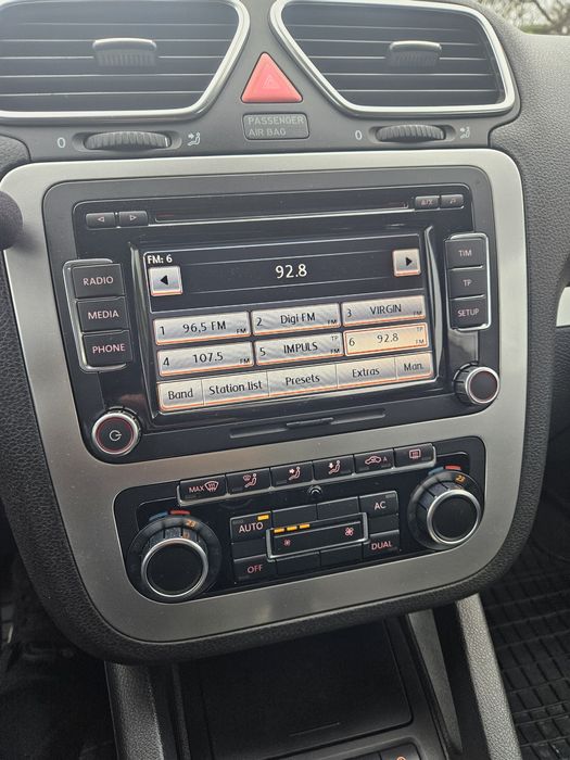 Vând navigatie Vw Scirocco