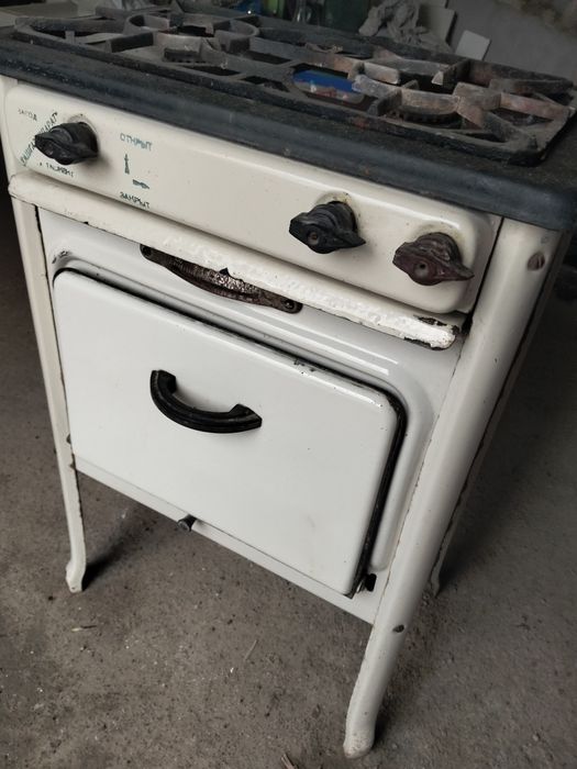 Газ плиту продам