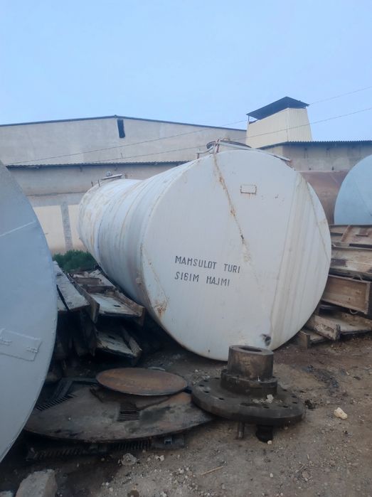 Ёмкост Цистерна сотилади